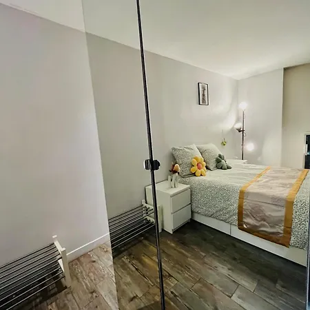 Flat 5 Mins Tour Eiffel Et Champ De Mars Parigi